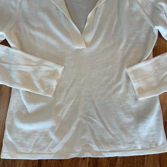 Reformation Lucas Relaxed Regenerative Lightweight Merino Wool V Sweater M - Picture 3 of 6